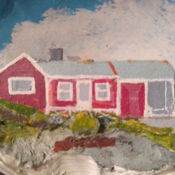 Hand painted, beach scene diorama, inside sea shell - Picture 8 of 9